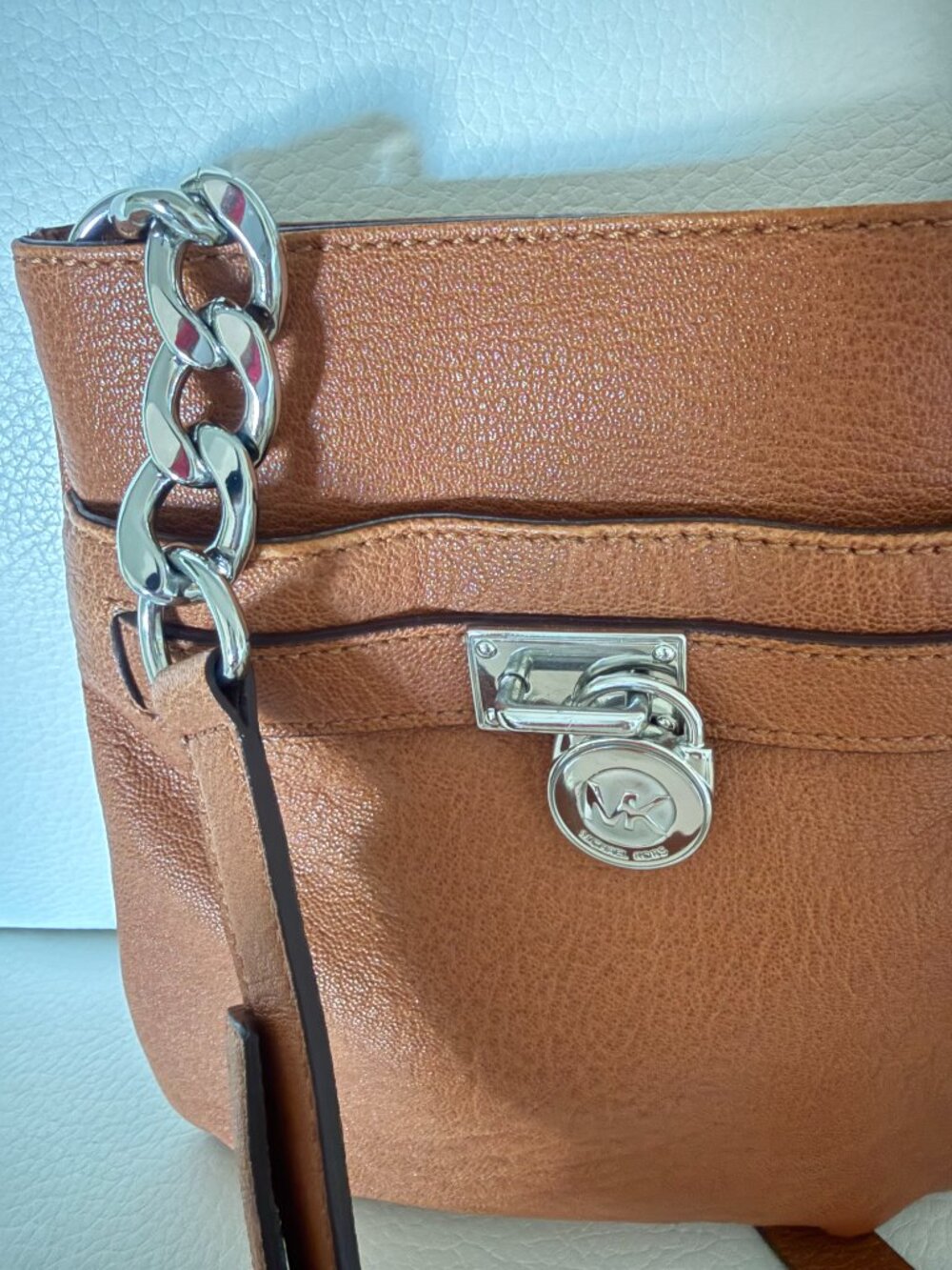 MICHAEL KORS HAMILTON SMALL MESSENGER CROSSBODY BAG LUGGAGE BROWN LEATHER W LOCK - Picture 2 of 6